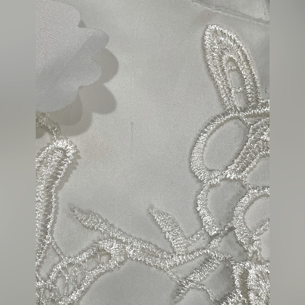 Trish Scully Bianca Gown 6 months to 12 months White Holiday Christmas occasion - Picture 10 of 11